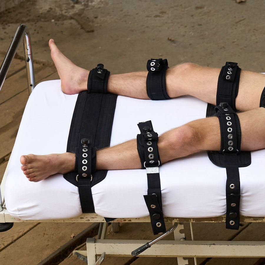 12 Punkt Fixierung Bettfessel Set Schwarz, KlinikBondage