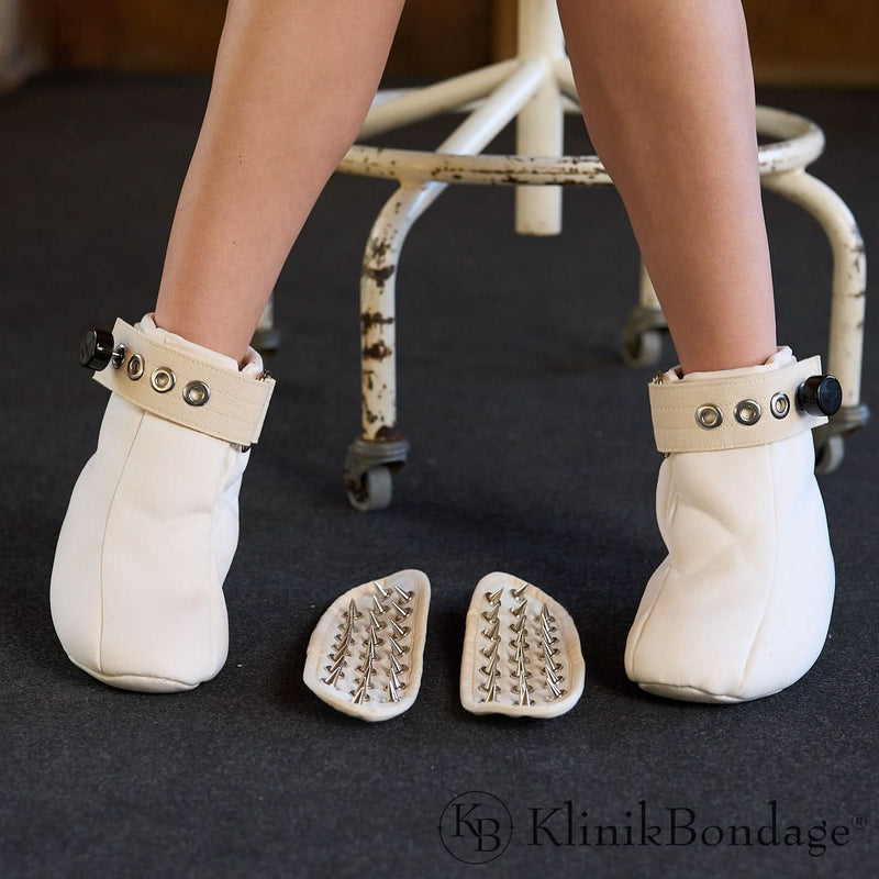 ABDL Schuhe Fixierungsset Weiß, KlinikBondage