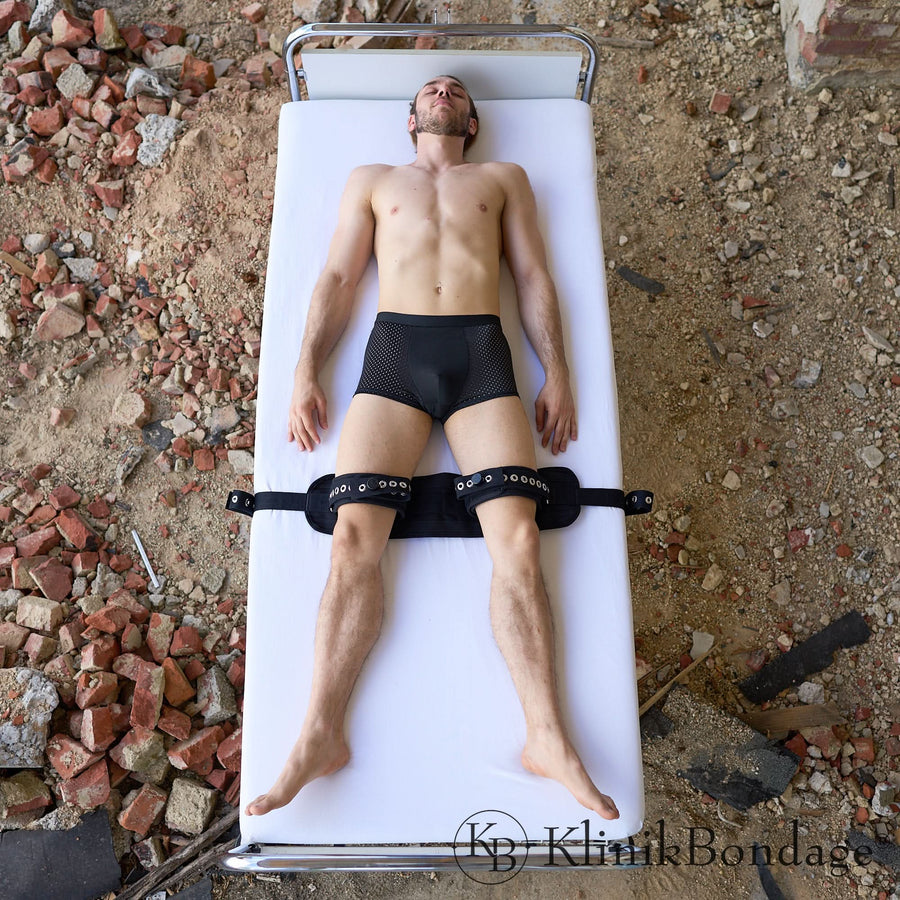 Bein Fessel Bett mit Verbindungsgurt Schwarz, KlinikBondage