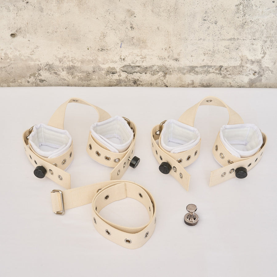 Beinspreizer BDSM Set Wei | Fixierend & Verstellbar Beinspreizer BDSM Set Wei | Fixierend & Verstellbar