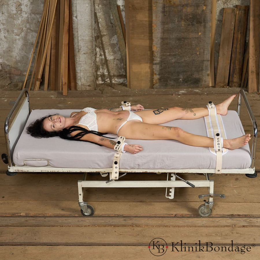 Bondage Set Klein Weiß – weiches Baumwoll-Set zur Fixierung von Händen und Füßen mit innovativem Magnetverschluss für vielseitige Bondage-Erlebnisse