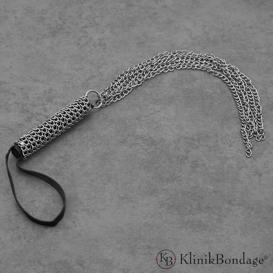 Kettenflogger mit Stahlketten für intensive BDSM-Spanking-Erlebnisse