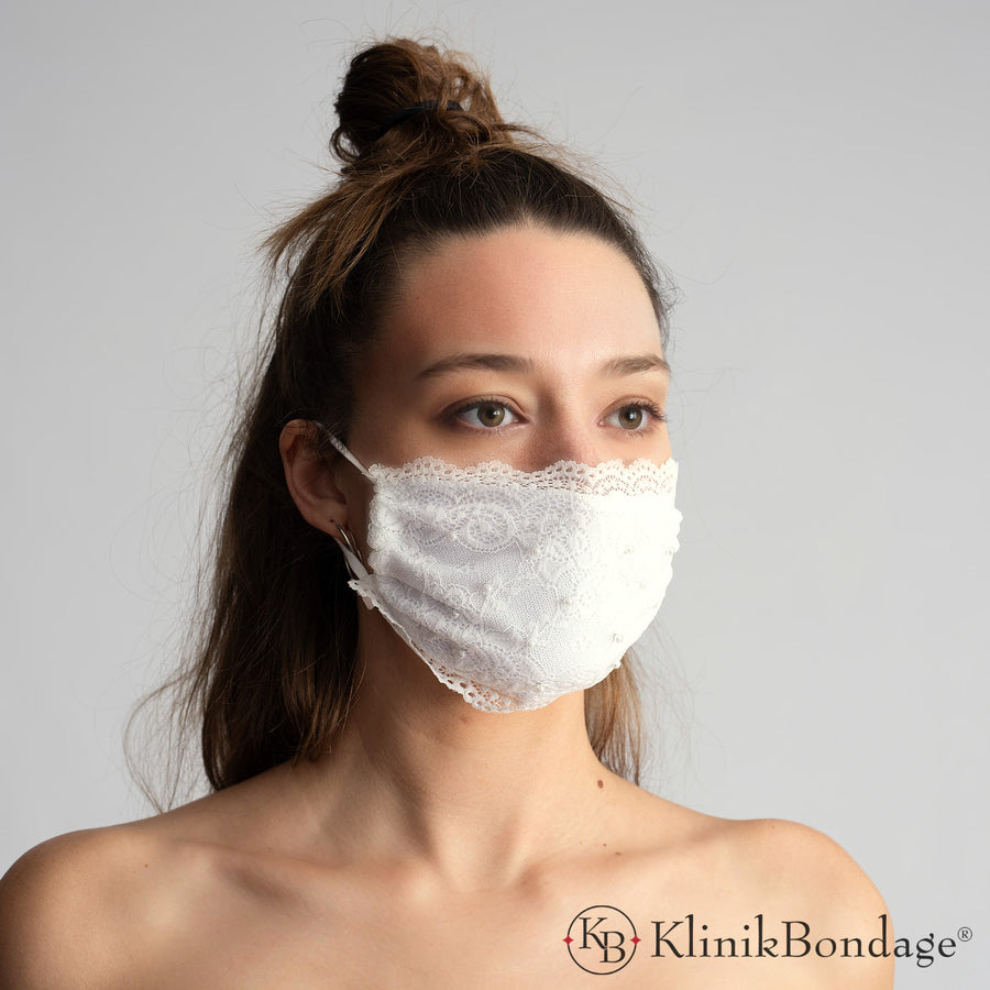 Krankenschwester-Maske aus Samt mit Spitze – sinnlich, geheimnisvoll und individuell anpassbar