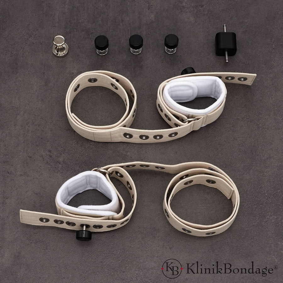 Selfbondage Set mit Frostlock Schloss, Magnet-Fesseln und Schlüssel für zeitverzögerte Fesselspiele und maximale Kontrolle beim Alleinspiel.