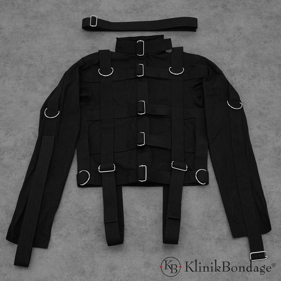 Schwarze Zwangsjacke aus hochwertigem Material mit stabilen Riemen und extra Fixiergurt für sichere Bondage-Fixierung und anspruchsvolles Suspension Play.