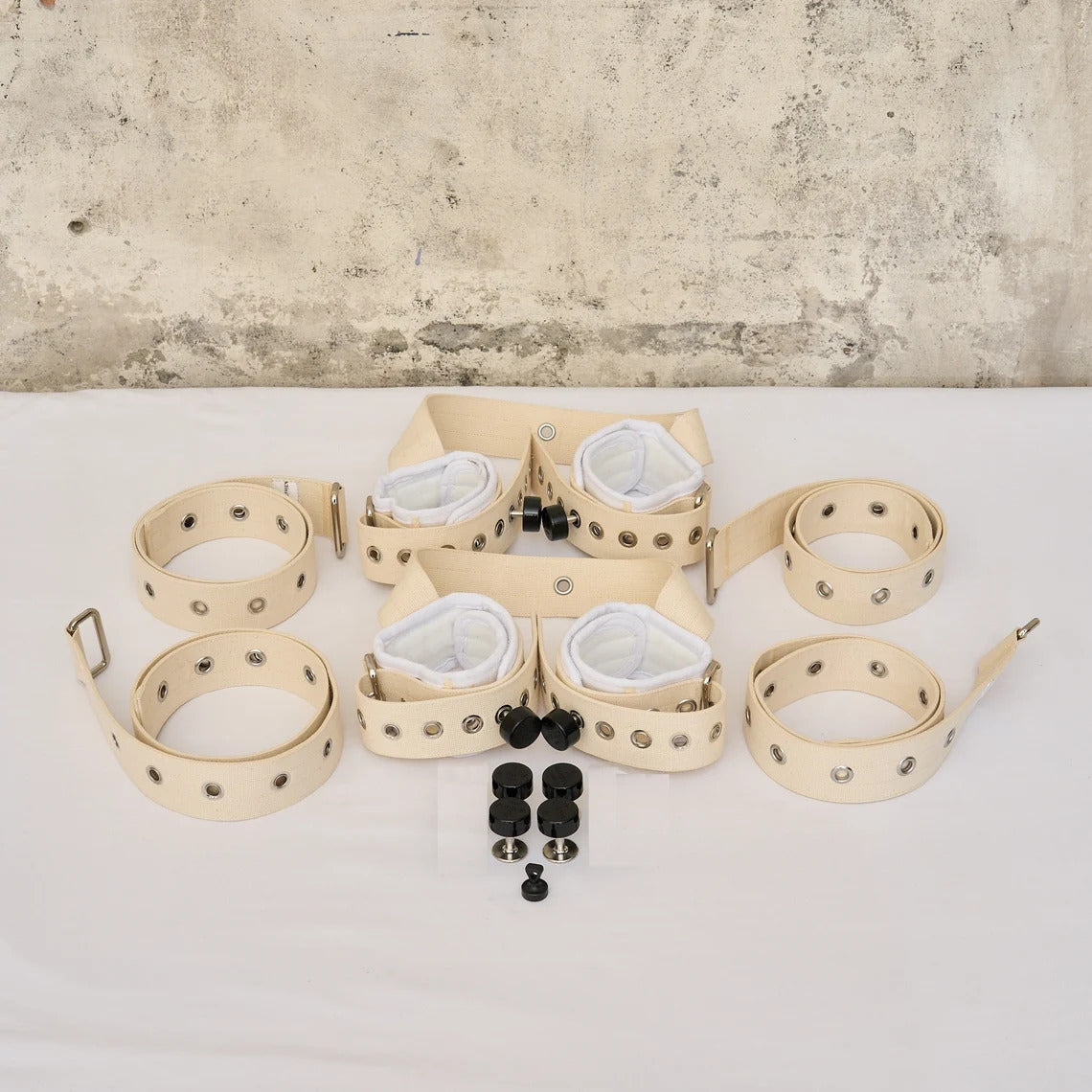 Exklusives Permanent Bondage Bett Set | Klinik Bondage